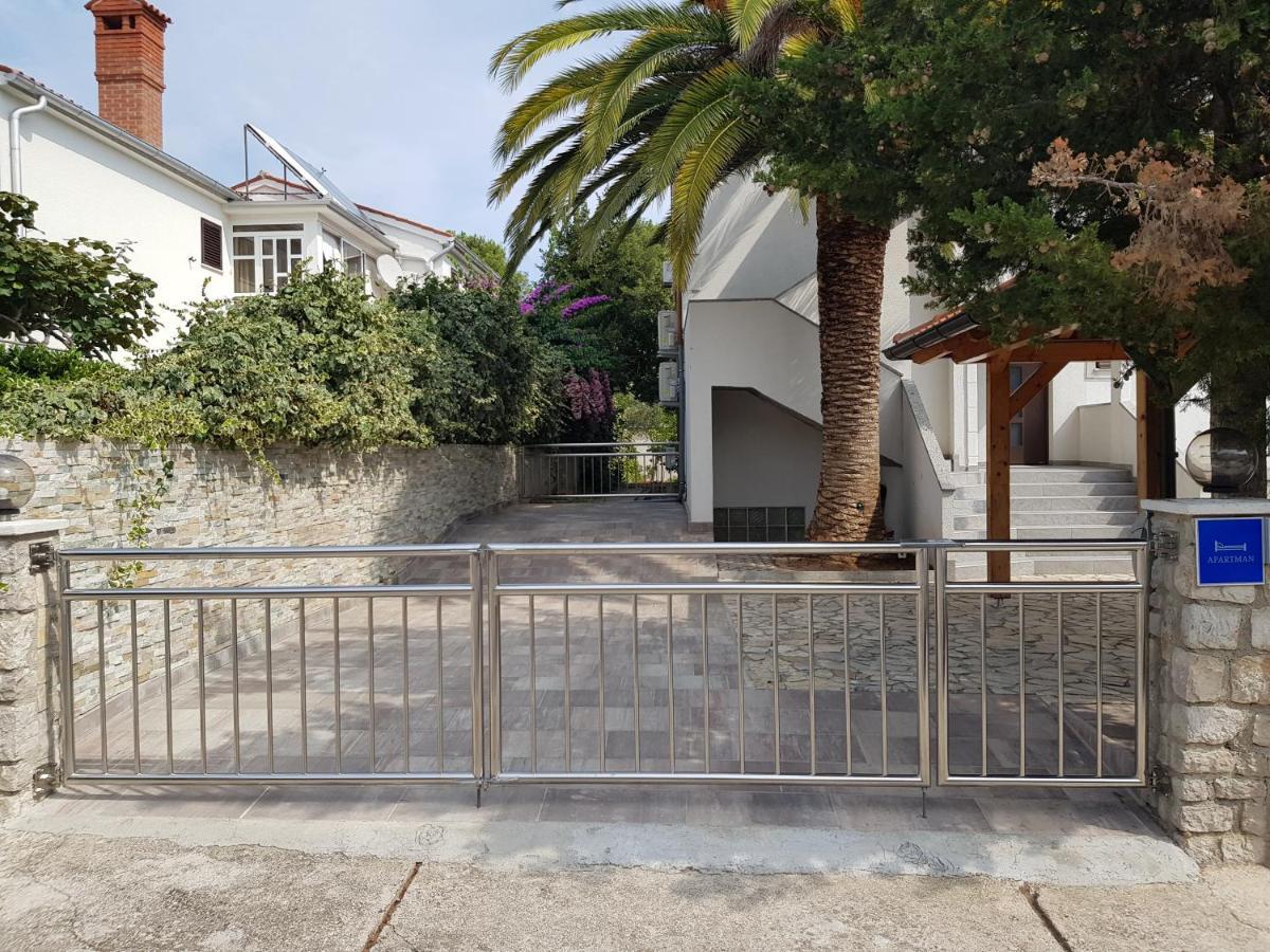 Apartments Vila Tisa Mali Losinj Ngoại thất bức ảnh