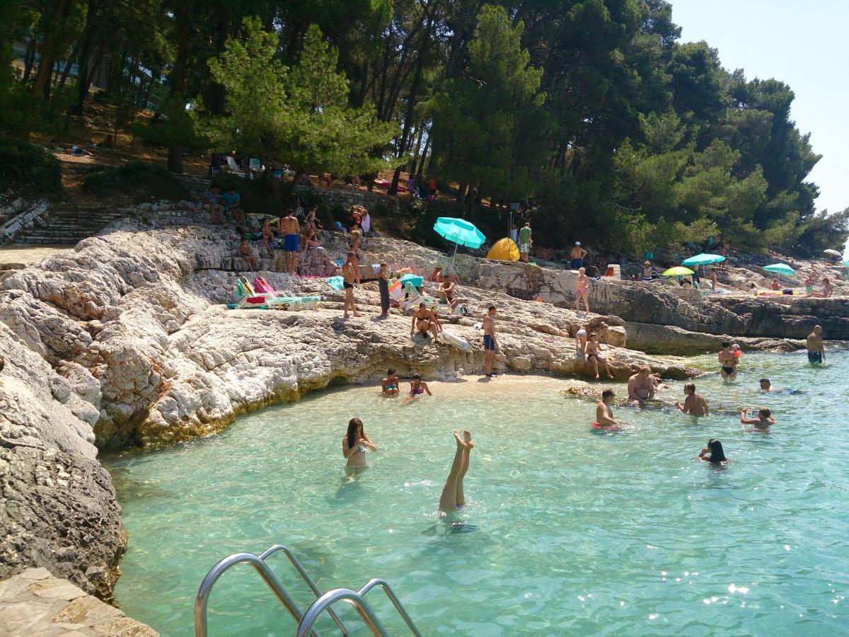 Apartments Vila Tisa Mali Losinj Ngoại thất bức ảnh