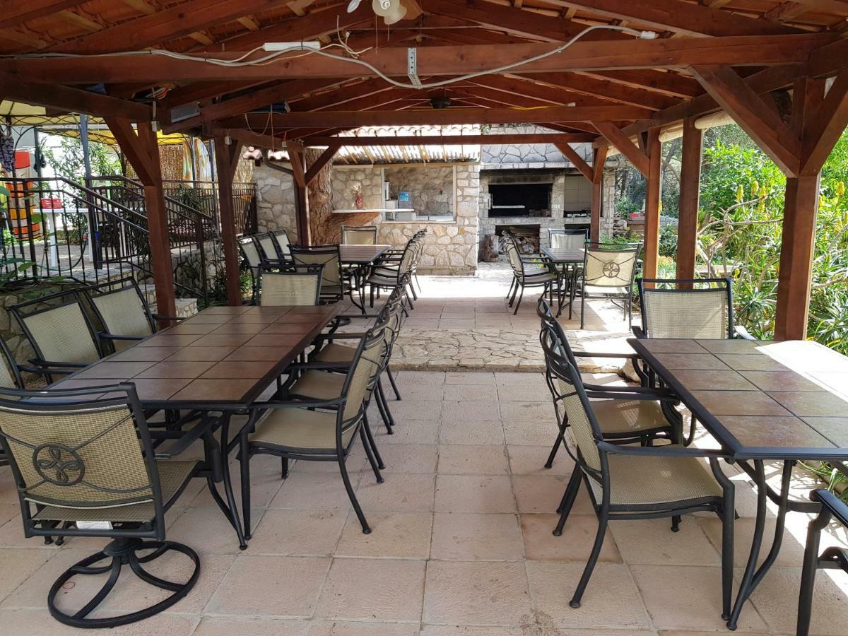 Apartments Vila Tisa Mali Losinj Ngoại thất bức ảnh